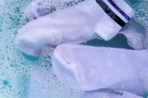 🚿 How to Wash and Care for Running Socks (Without Ruining Them) (2025 Guide)